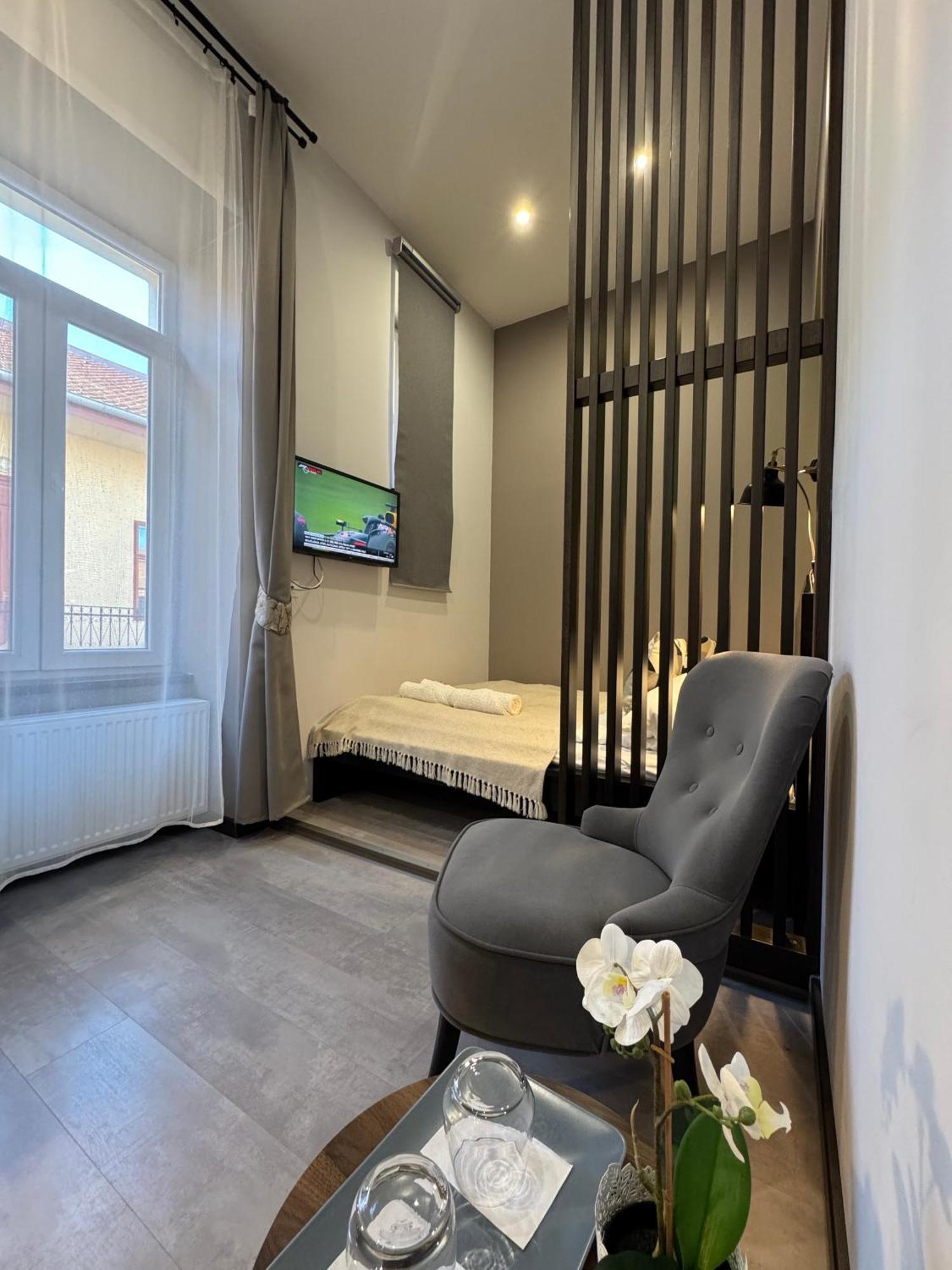 Center Rooms Miskolc Exterior foto