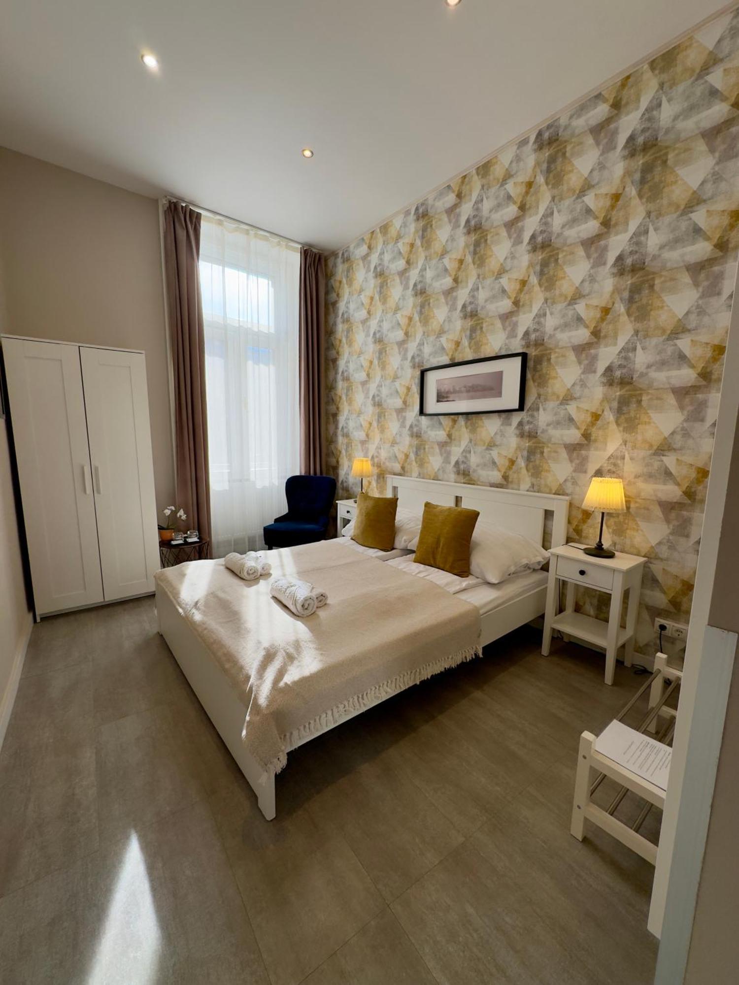 Center Rooms Miskolc Exterior foto