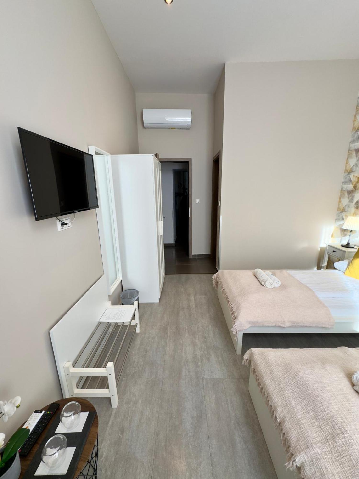 Center Rooms Miskolc Exterior foto
